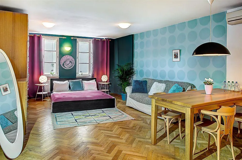 Kozna Suites contacts